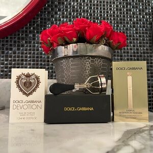 Dolce & Gabbana eyelash curler and devotion mascar a set